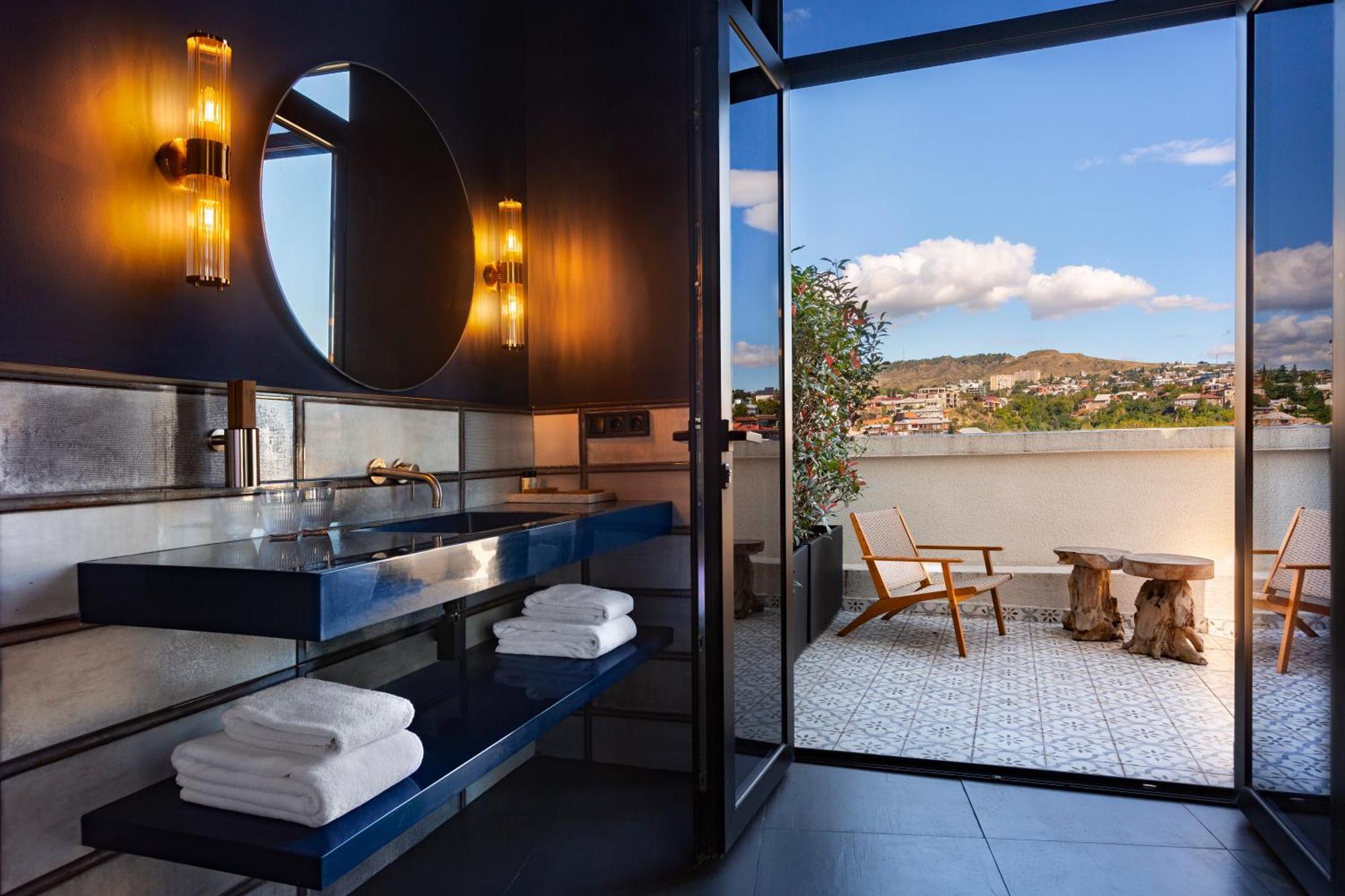 Zorba&Bond Boutique Hotel Tbilisi Esterno foto