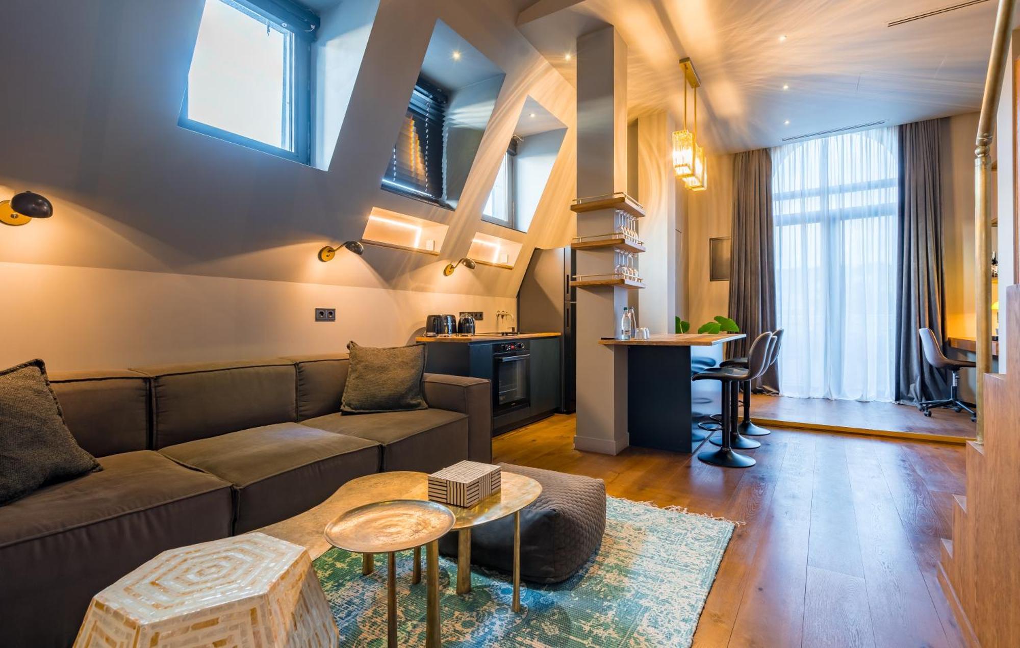 Zorba&Bond Boutique Hotel Tbilisi Esterno foto