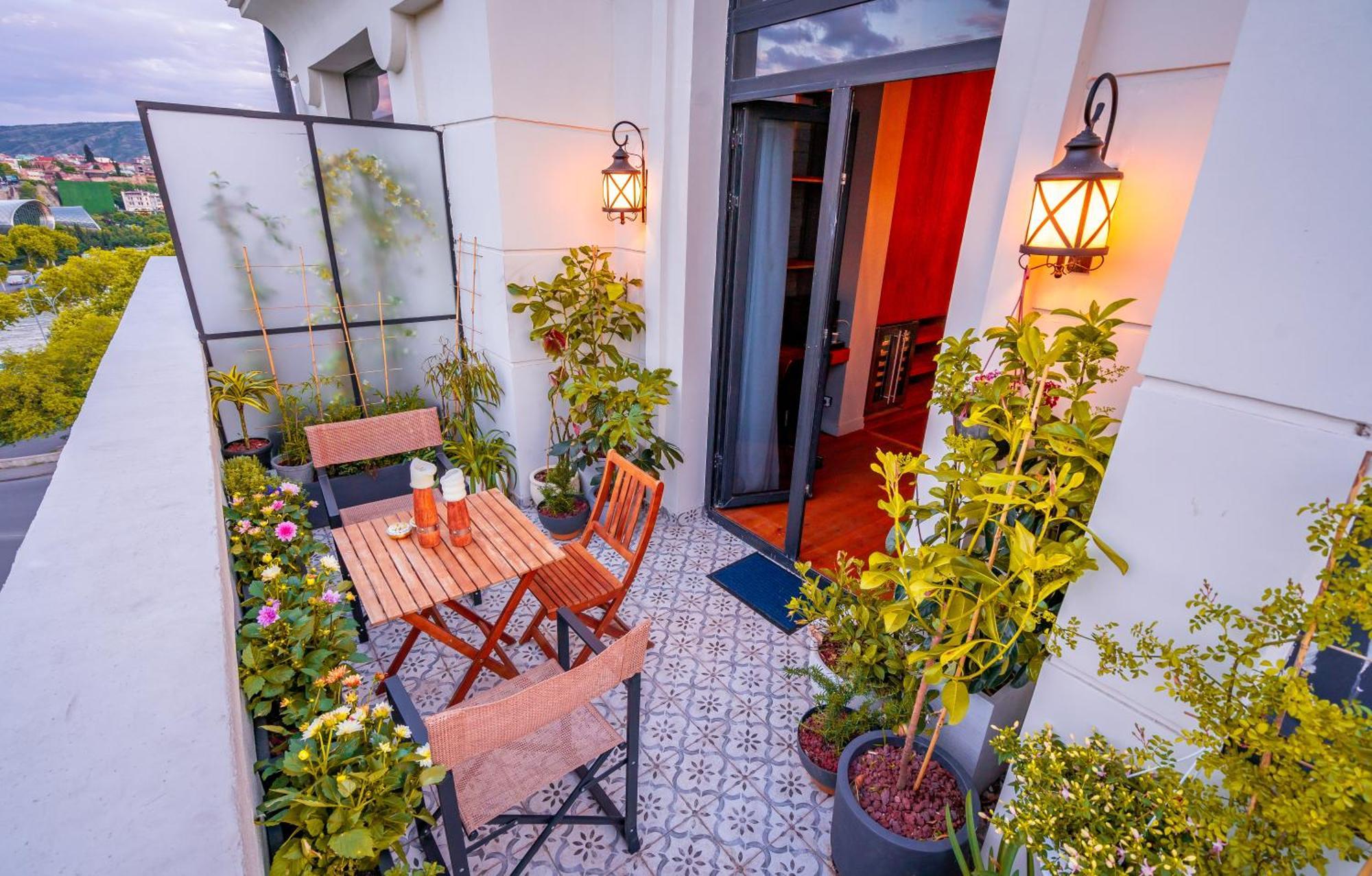 Zorba&Bond Boutique Hotel Tbilisi Esterno foto